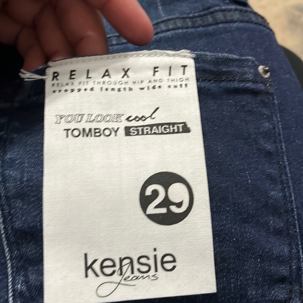 Relax Fit Distressed Kenzie Jeans